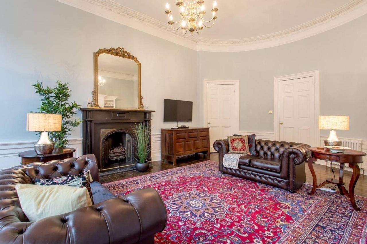 Joivy Converted Flat In Historic Building In New Town Edinburgh Bagian luar foto